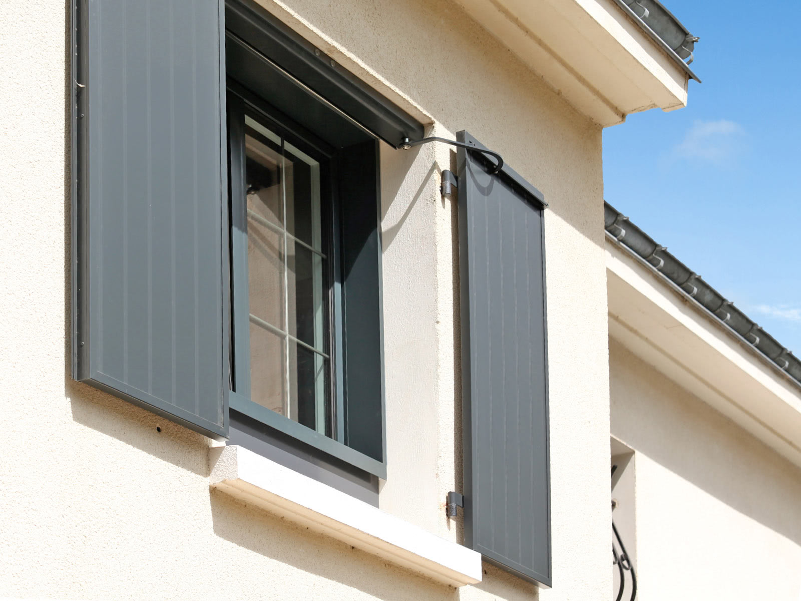 Contraventana plegable - MOVEON - EHRET GmbH - de aluminio / para puerta /  eléctrica