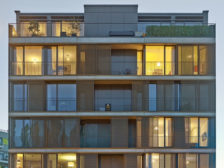 EHRET Schiebeläden für Berliner Neubau